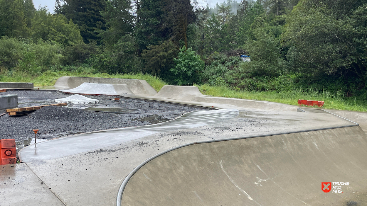 Creekside park skatepark